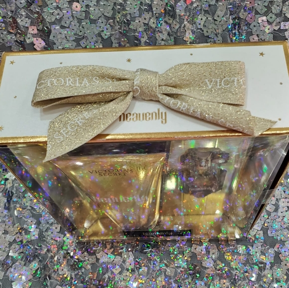 Victoria's Secret Heavenly Holiday Gift Set - Picture 4 of 4